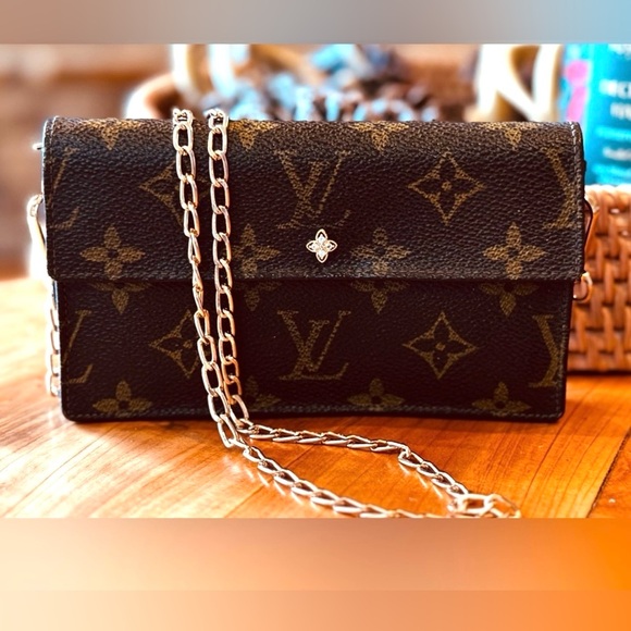 Louis Vuitton Monogram Bifold Wallet Brown/ vintage repurposed, rare find - Picture 3 of 17